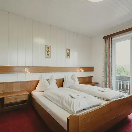 Hotel Semriacherhof 3*