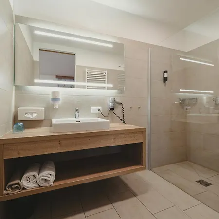 Semriacherhof 3*